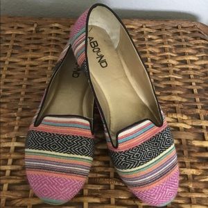 Abound Woven Fabric Flats